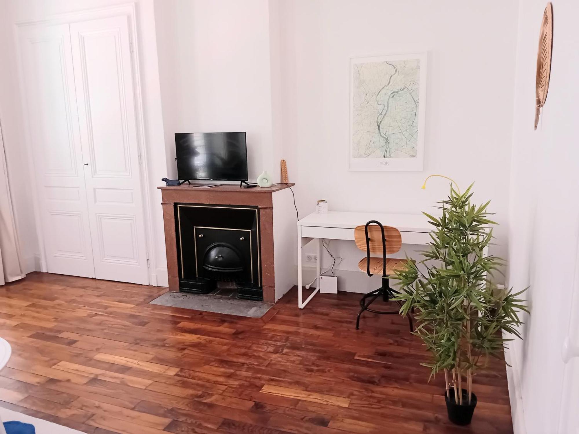 Authentik Duguesclin -Lyon 3 Apartment Luaran gambar